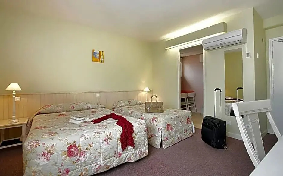 LOGIS, Hôtel Cartier - Chambres