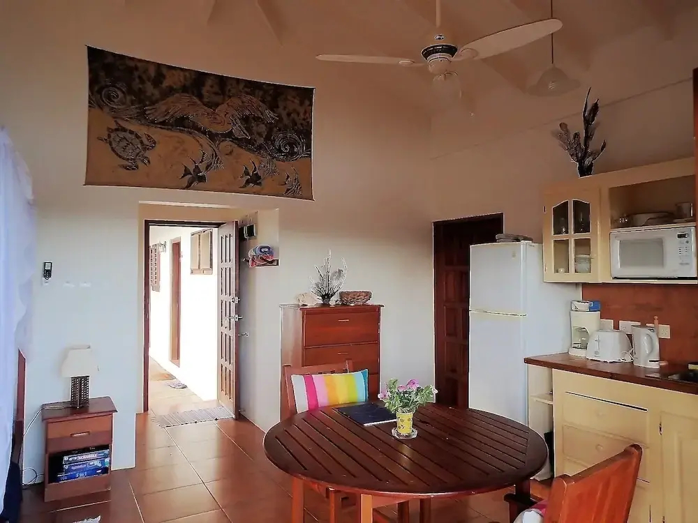 Two Bays Beach Villa Apartment and Studios - фото 17