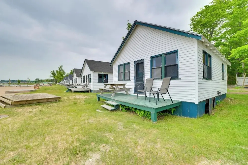 Resort Cabin On Lake Huron! Pets Welcome