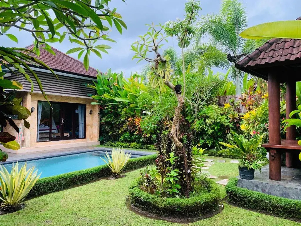 2 Bedrooms Villa