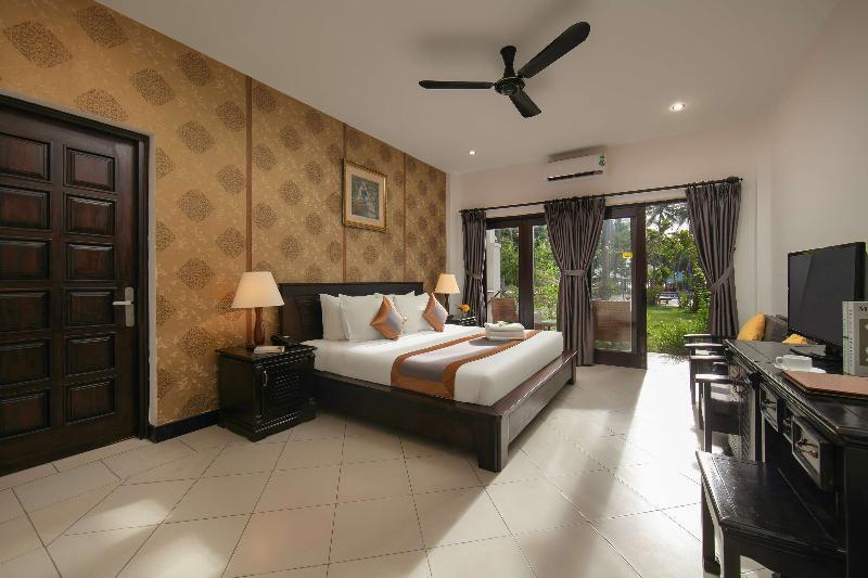 Sea Lion Beach Resort & Spa