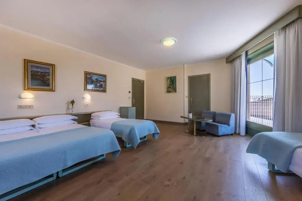 Aviano Palace - Chambres