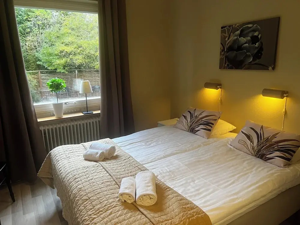 Economy room