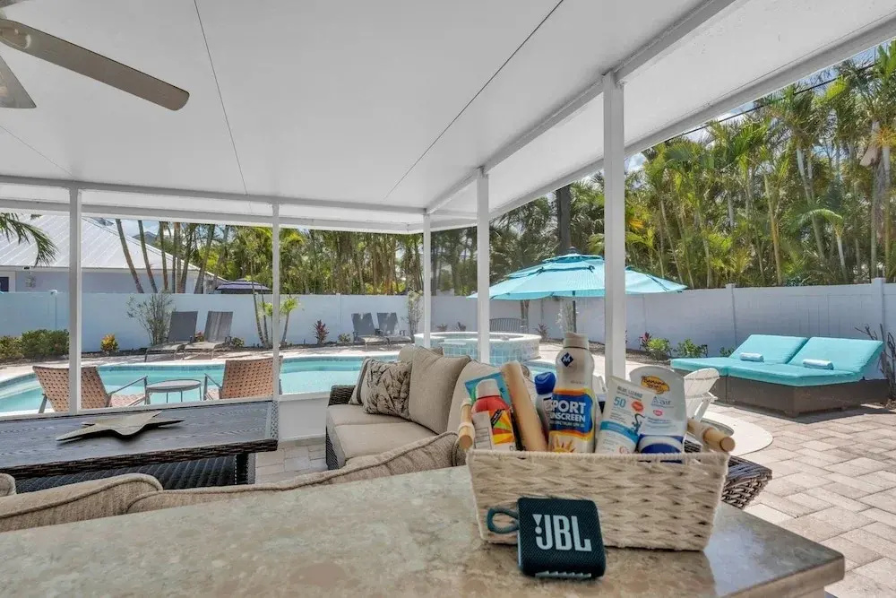 Coral Beach 3 Bedroom Home by RedAwning