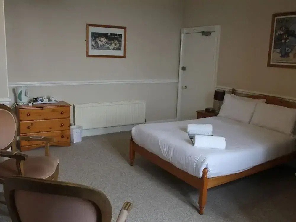 Superior Double room with balcony (full double bed)