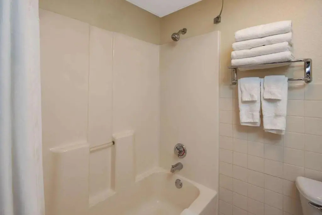 AmericInn by Wyndham Northfield - Chambres