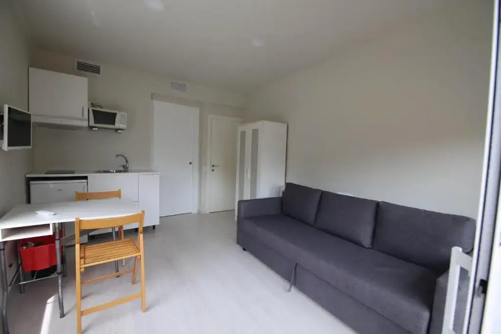 Estudis Laura - Chambres