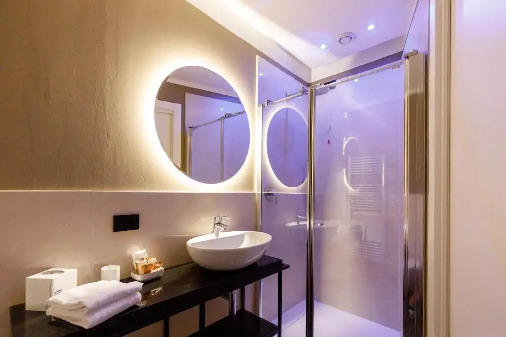 Standard room with lake view
