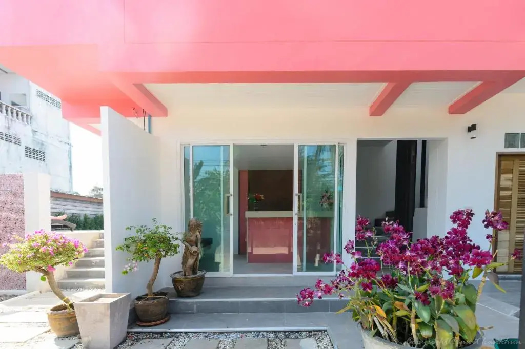 Pinky Hotel by Kanchana