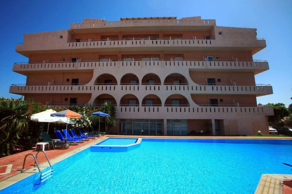Hotel photo 12