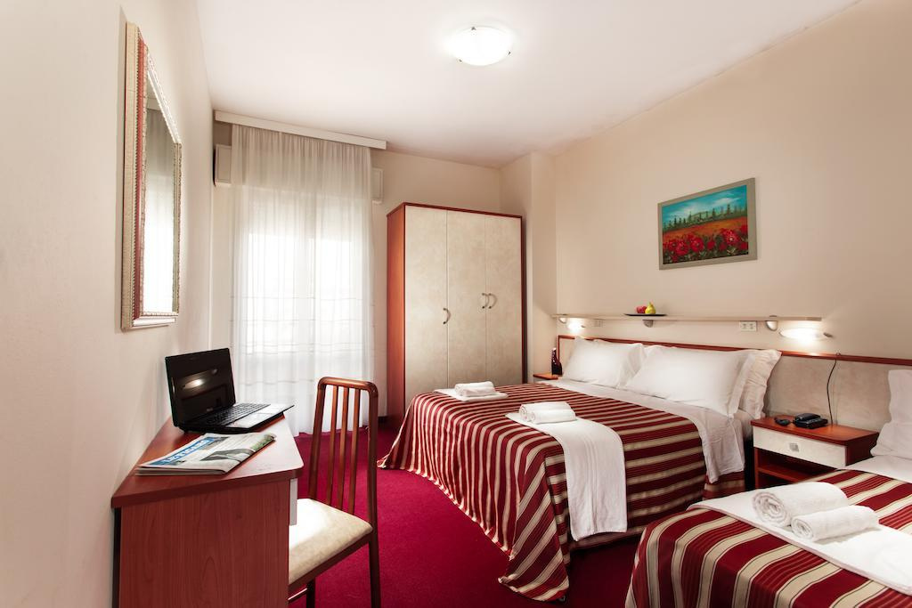 Hotel photo 32