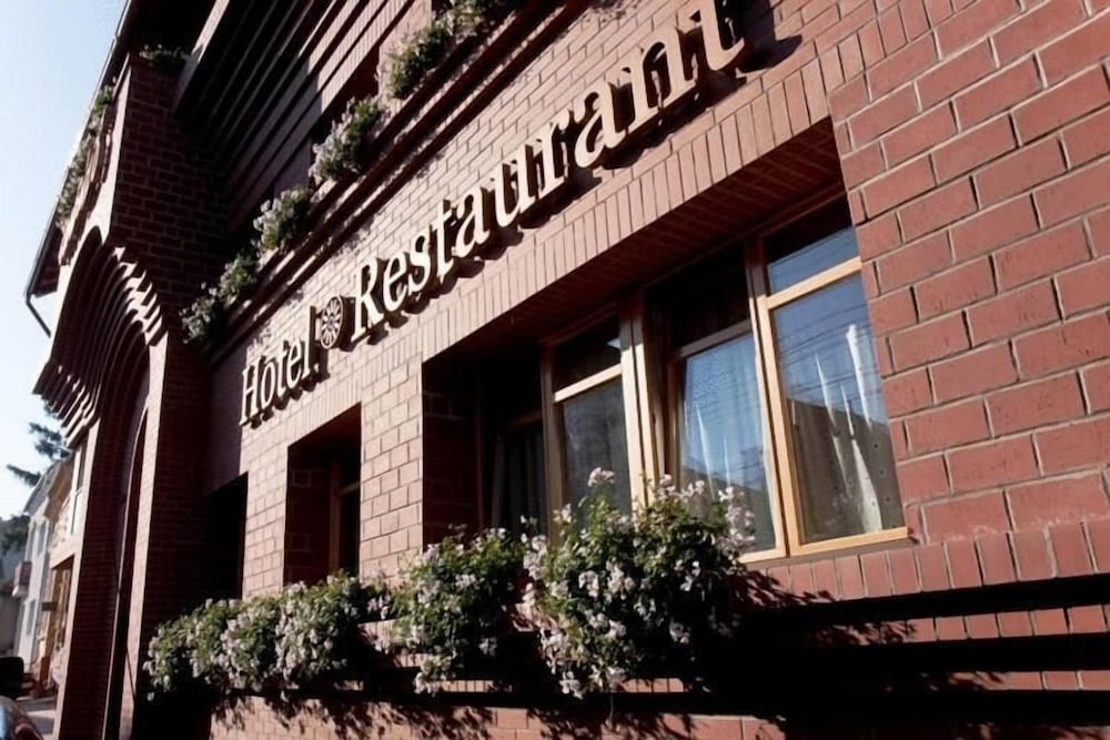 Hotel Restaurant Gondűző