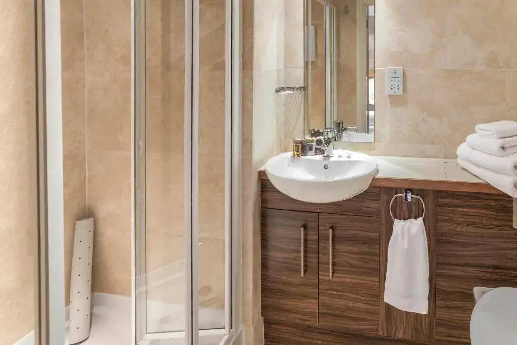 Wychnor Park Country Club - Chambres