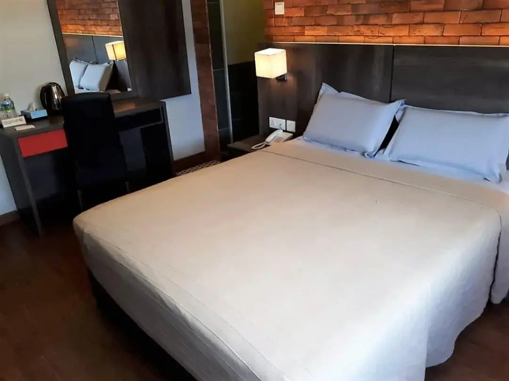 Standard Double room (full double bed)
