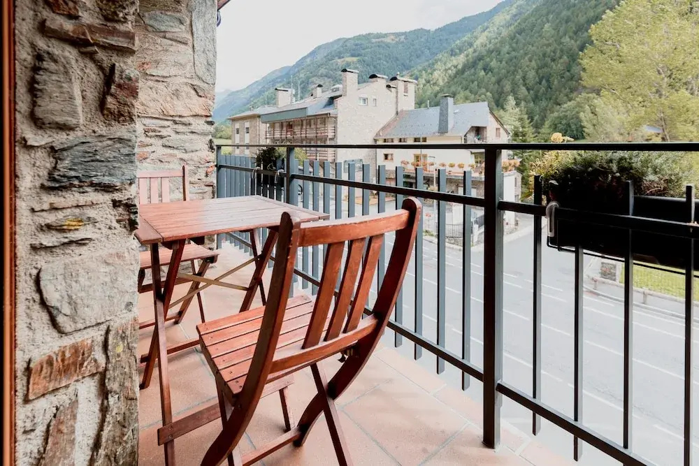 Balcony & Terrace