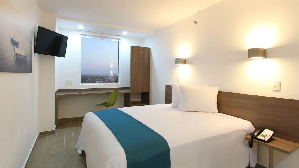Superior Double room (full double bed)