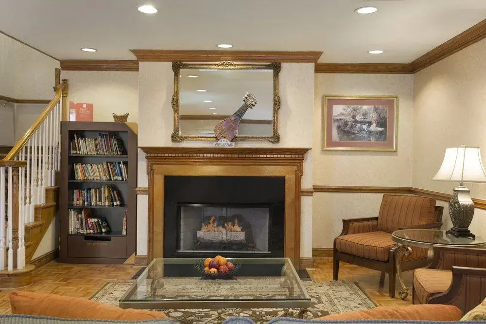Lobby & Reception