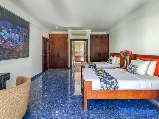 3 Bedrooms Villa