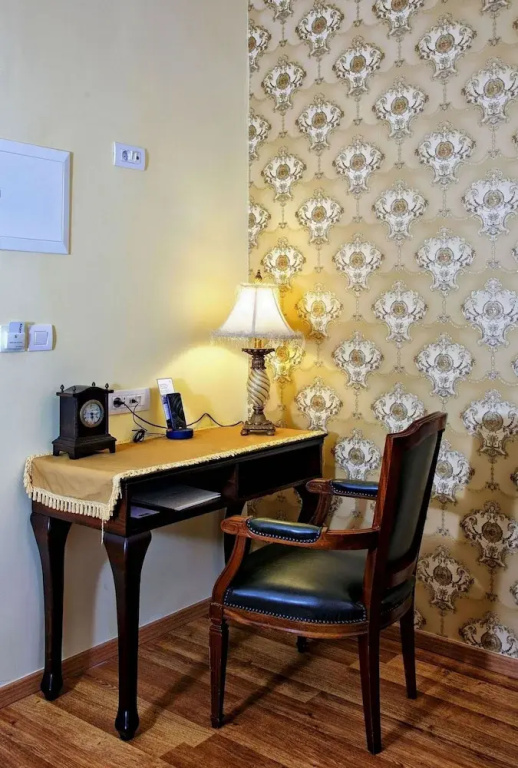 Executive Double Suite (full double bed)
