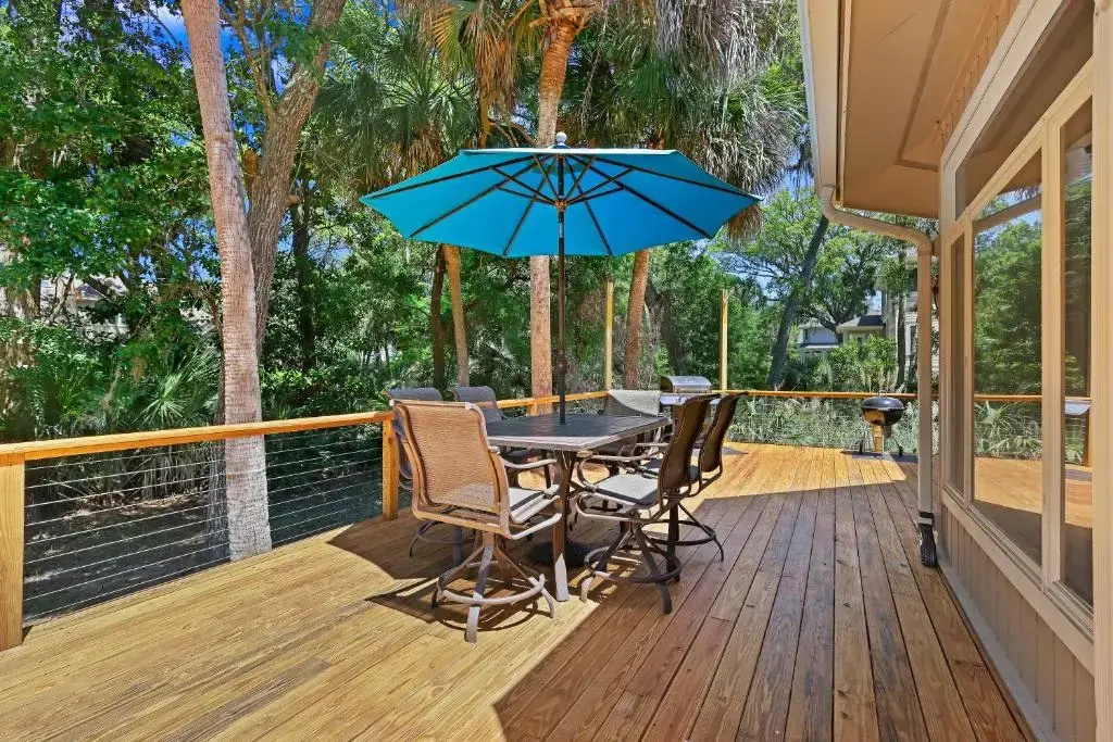 115 Mooring Buoy 4 BR Beach House Pool