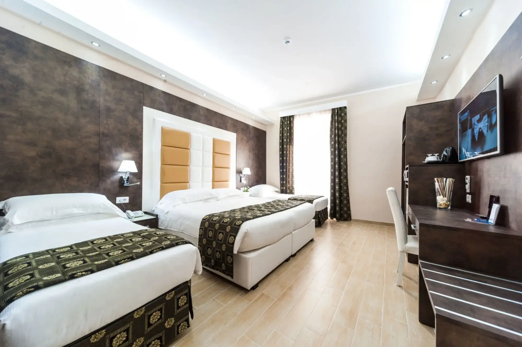 Hotel photo 11