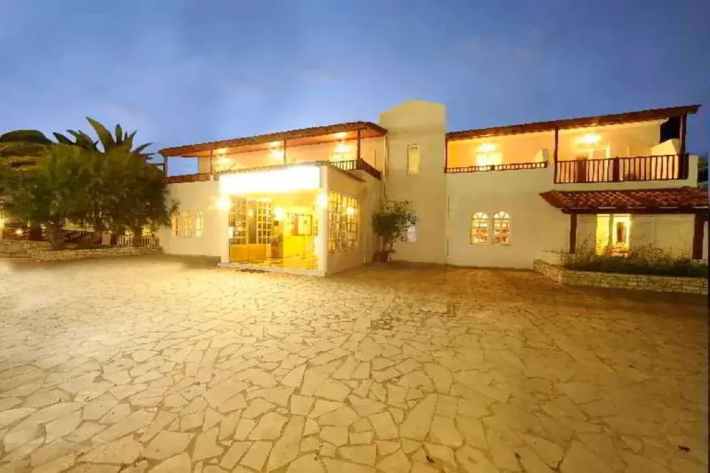 Maravel Land Beach Hotel