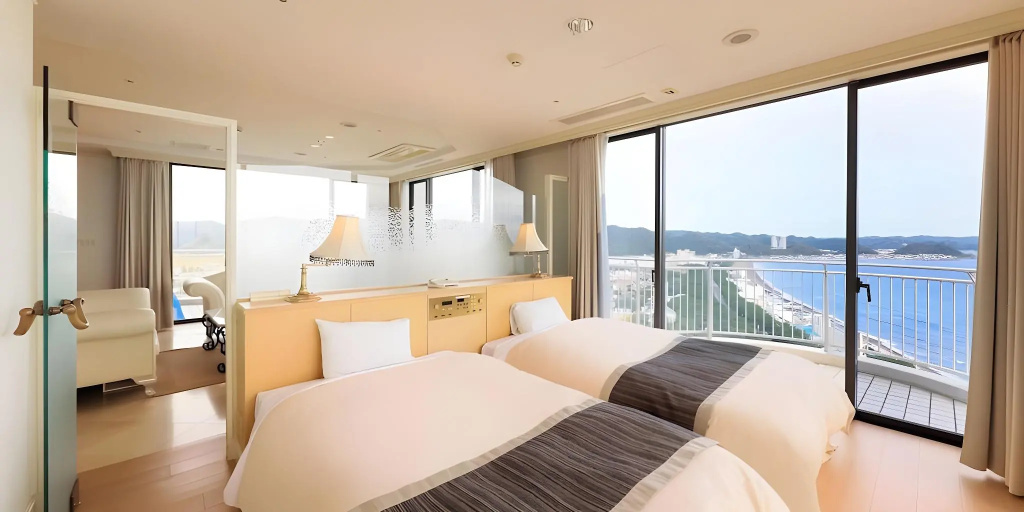 Kamogawa Grand Tower - Général