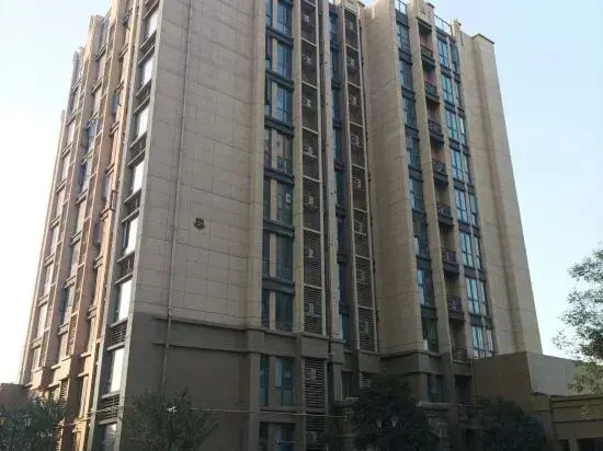 Liubai Homestay (Nanyang Hengda Emperor View Branch)