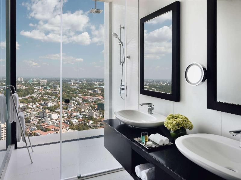 Movenpick Hotel Colombo