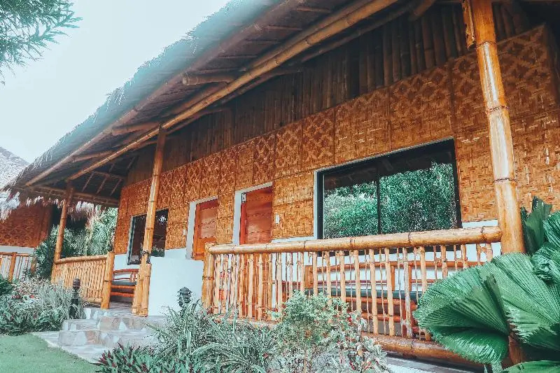 Deluxe Double room (full double bed)