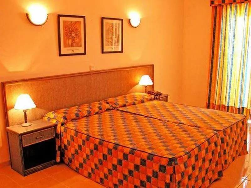 Aparthotel Calema Avenida Jardim - Chambres