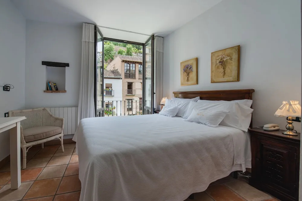 Standard Double room with view (full double bed)