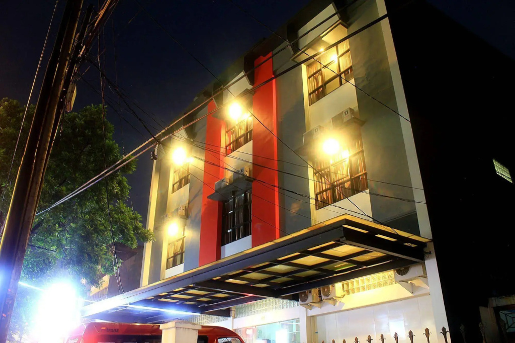 ZEN Rooms Lengkong Besar