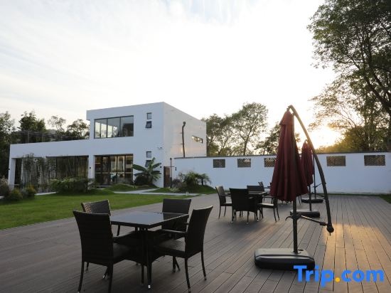 Zhuoyue Health Hot Spring Homestay image 4
