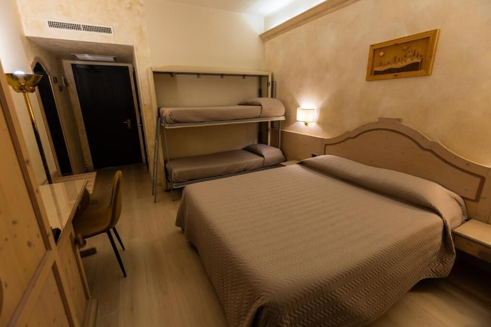 Hotel photo 31
