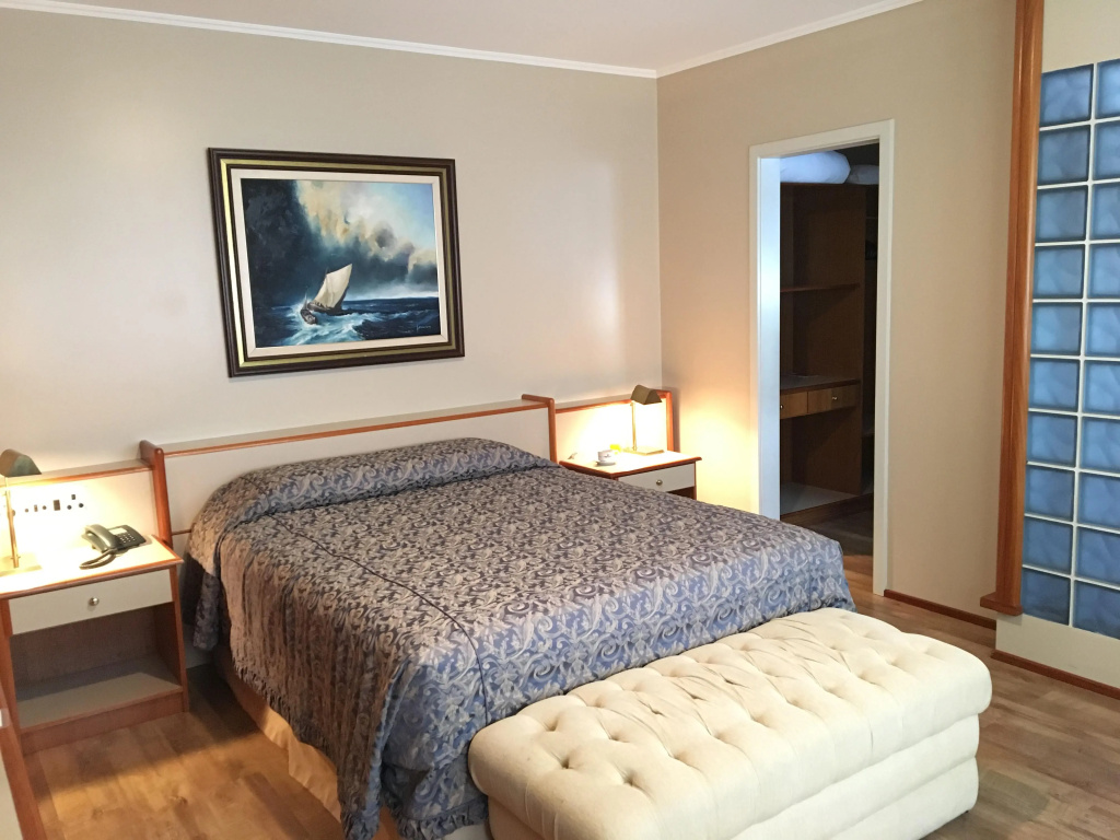 Cosmos Hotel — 3