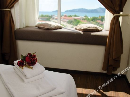 C'Haya Hotel