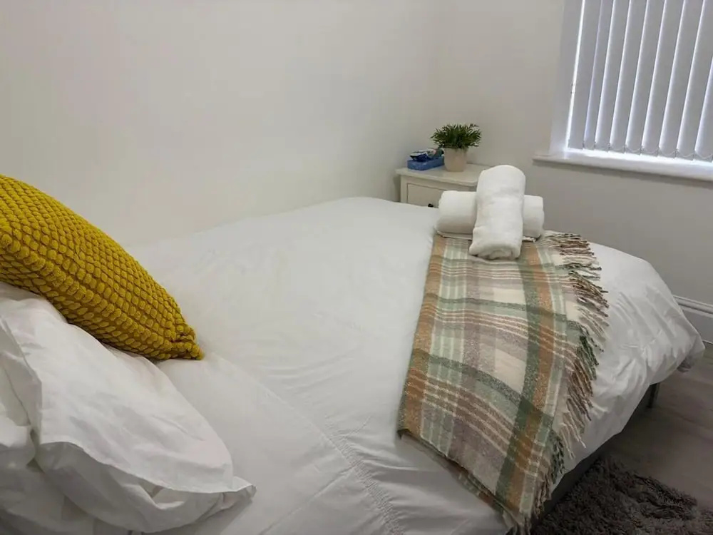 Near Etihad/coop Live - Parking - Wifi - Sleeps 4