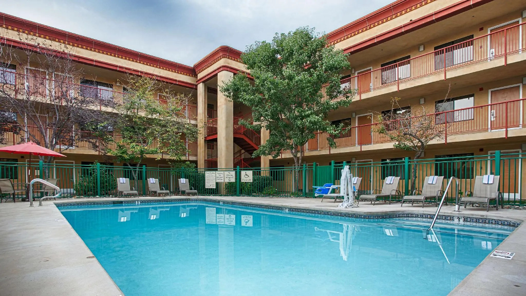 Best Western Plus Orchid Hotel & Suites - Chambres