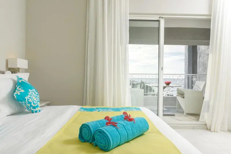 Studio with balcony and beachfront