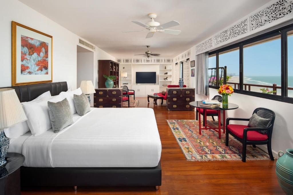 Апартаменты с 3 комнатами с видом на море в Anantara Hua Hin Resort