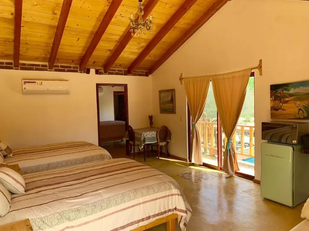 2 Bedrooms Standard Family room with view