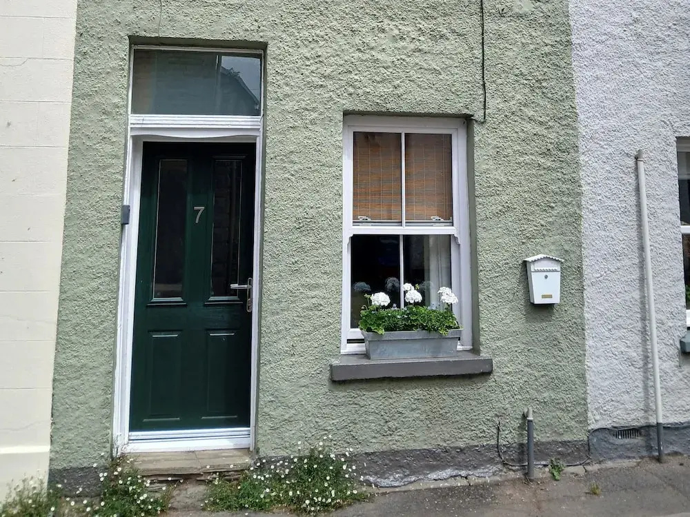 7 Bell Street