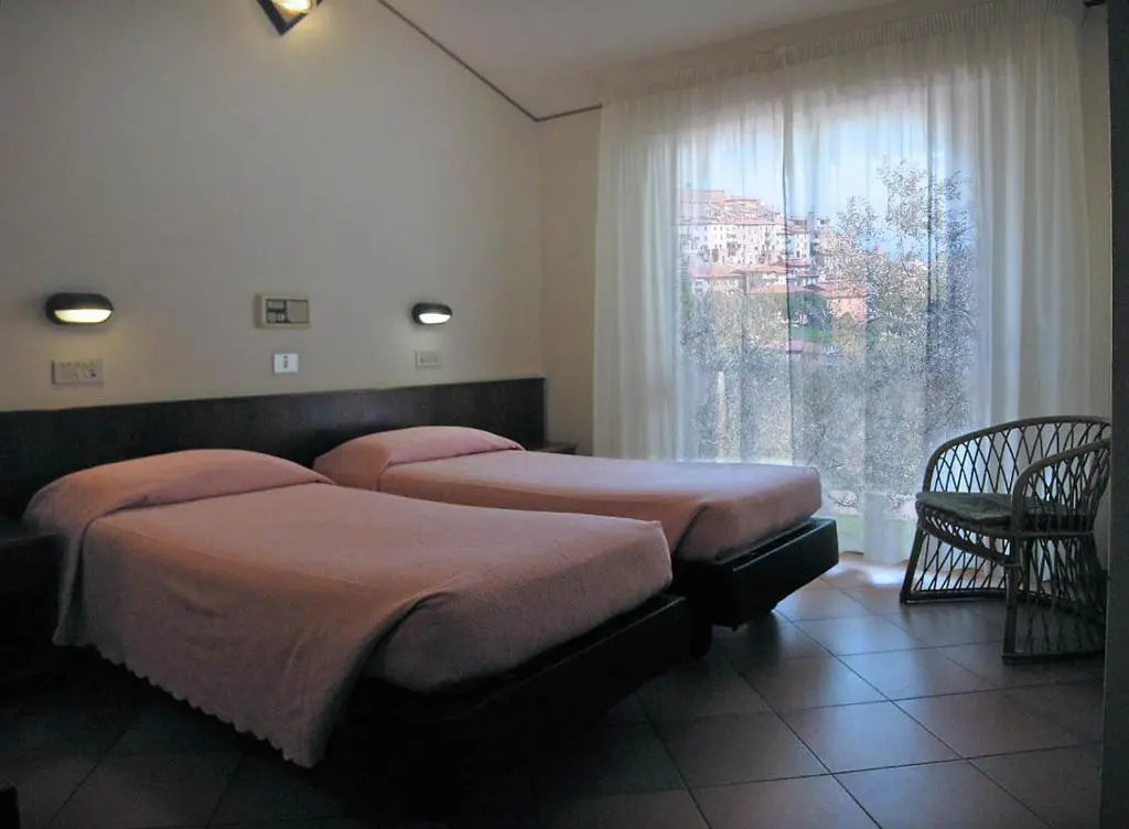 Hotel Miralaghi - Chambres
