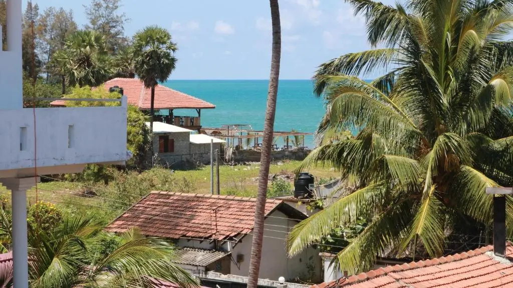 Beach & Waterfront