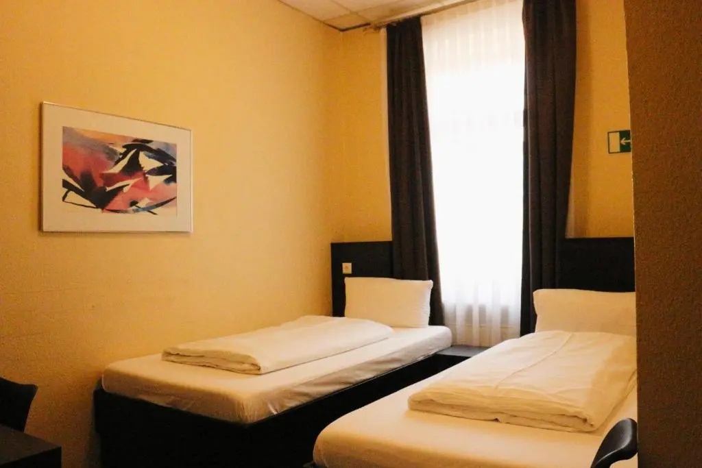 Standard Double room (twin beds)