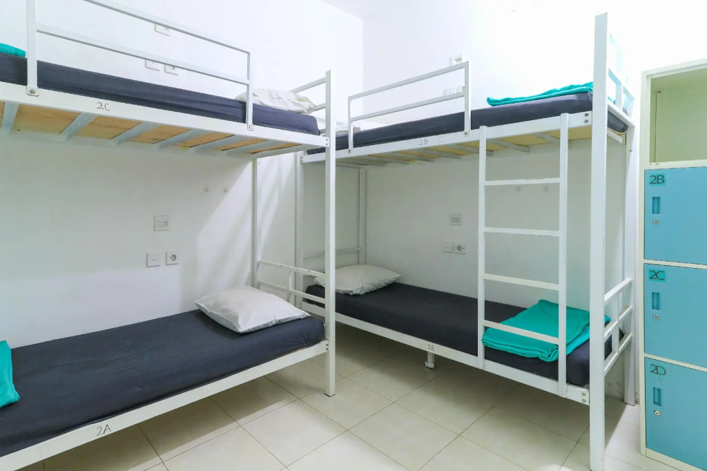 Bed in Dorm (female dorm)