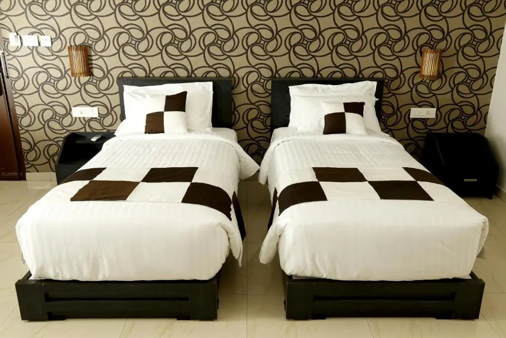 Deluxe Double room (full double bed)