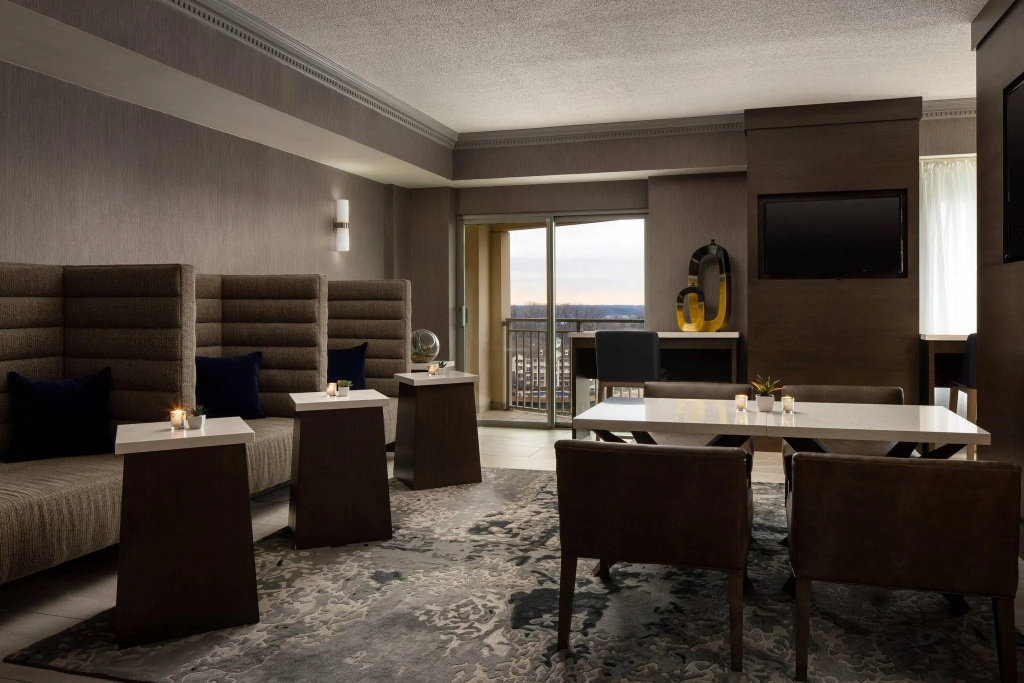 Standard room with lake view