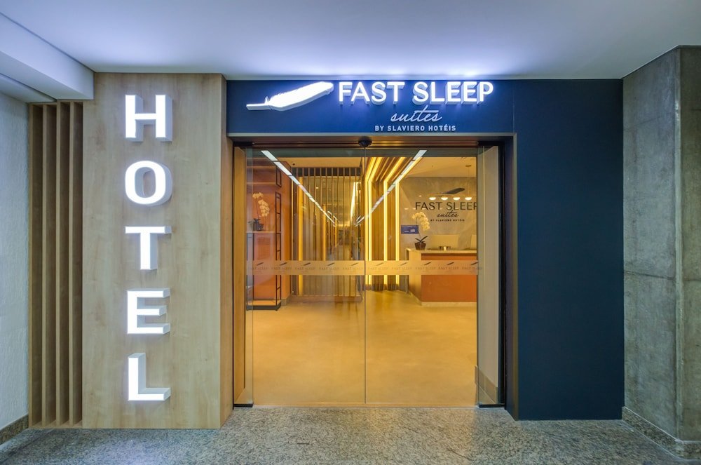 Hotel Fast Sleep Suítes by Slaviero Hotéis image